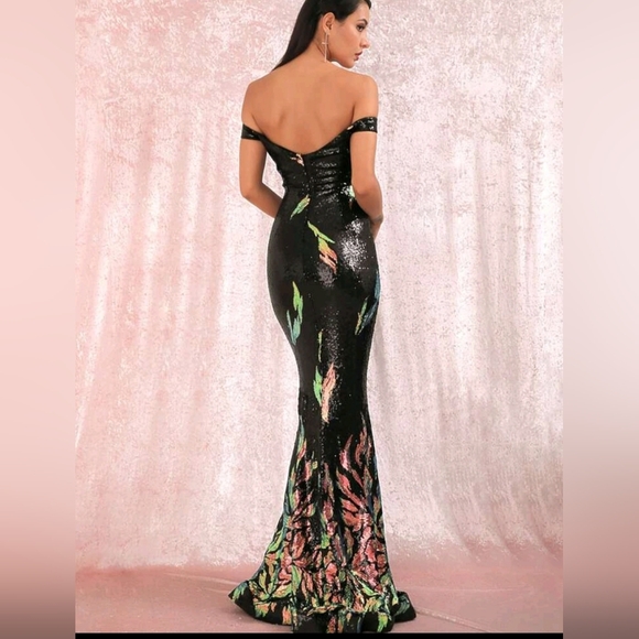 NWT-Love & Lemonade Sequin  Mermaid Gown Black Sweetheart Off Shoulder Size L - Picture 2 of 9